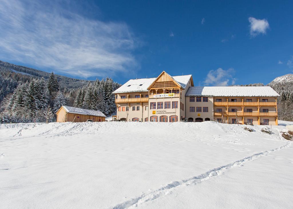 Jufa Hotel Gitschtal Weissbriach Esterno foto